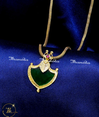 DCH1290 - Kerala Green Palakka Pendant Gold Design with Chain